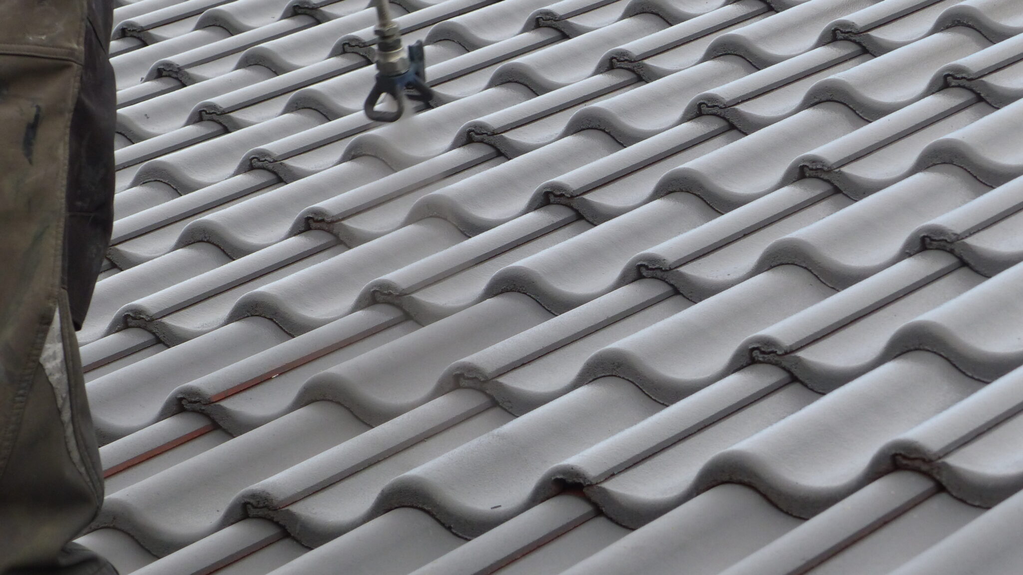 Roof cleaning & coating